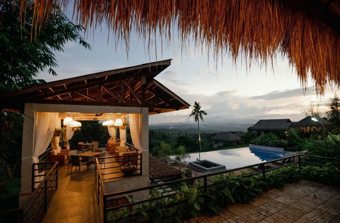 우마니 레스토랑, 모니모니 바 2